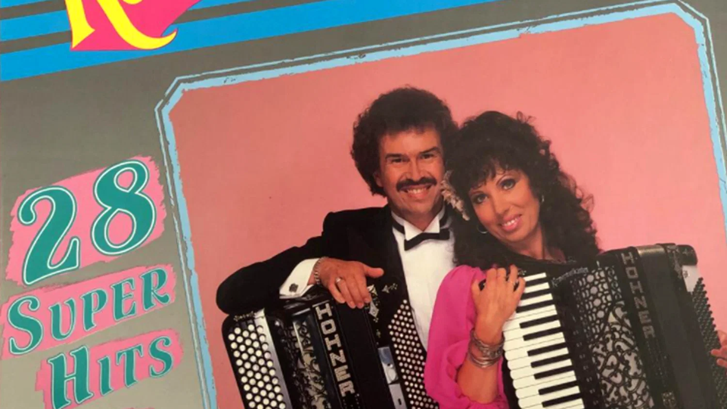 28 Super Hits Non-Stop background