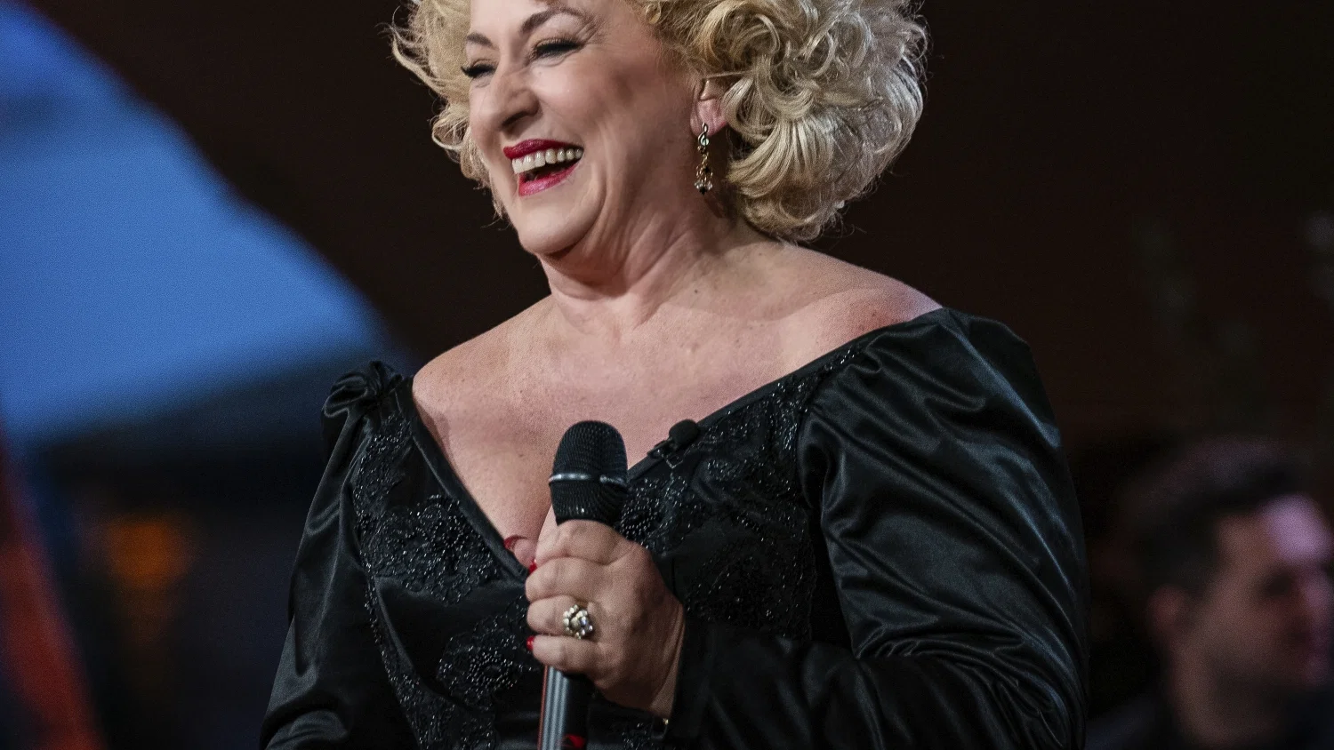 Beste Zangers 2024 (Karin Bloemen) background