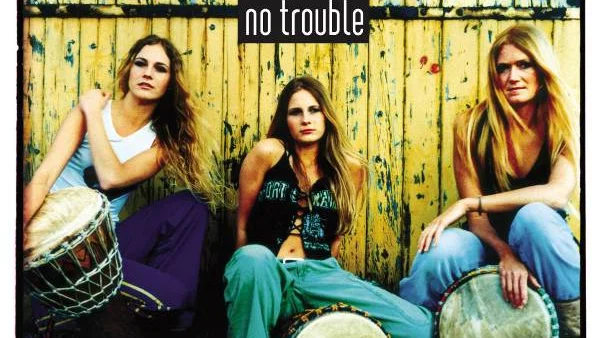 No Trouble background