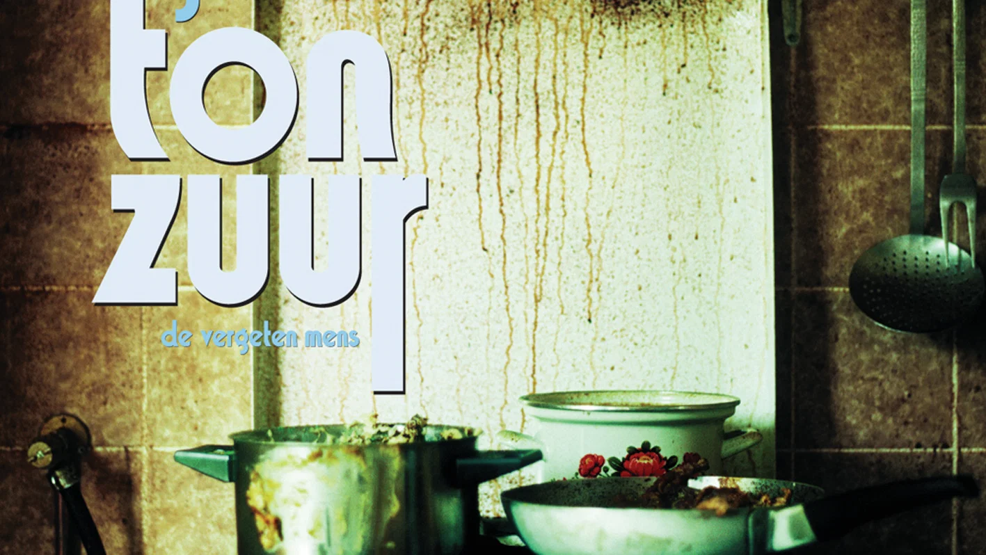 Ton Zuur background