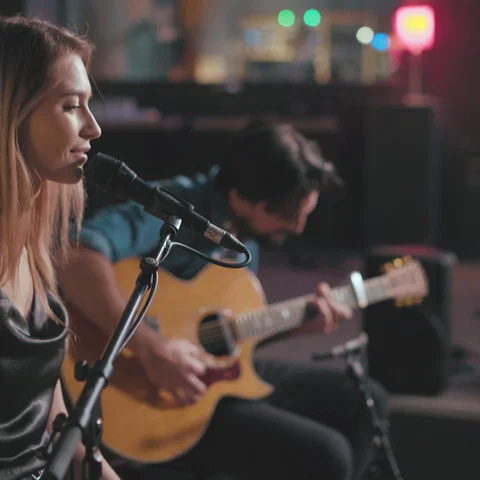 Leef - Vevo Live Acoustic