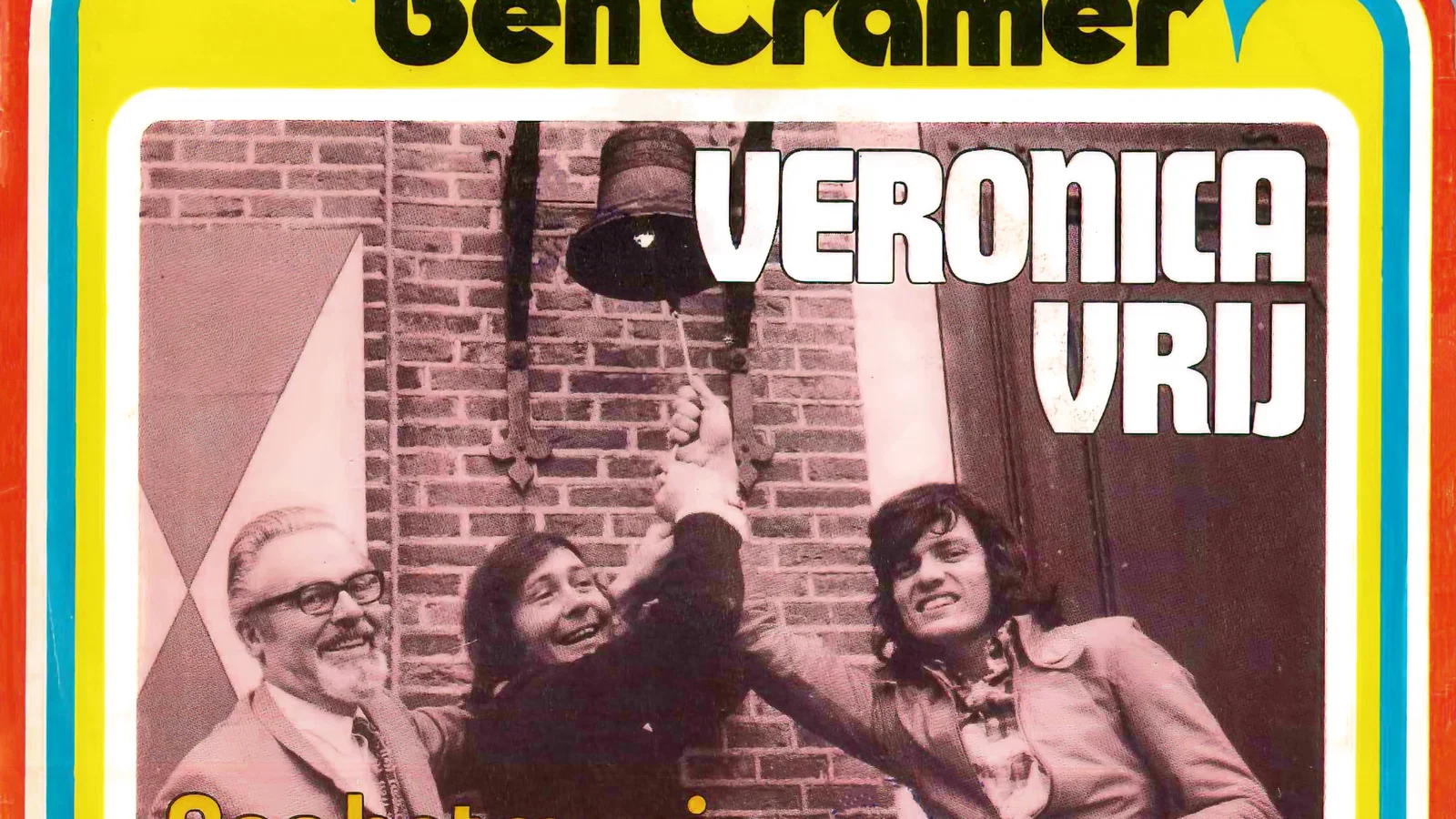 Veronica Vrij / Aan Het Mooie Noordzeestrand (De Oude Muzikant) background