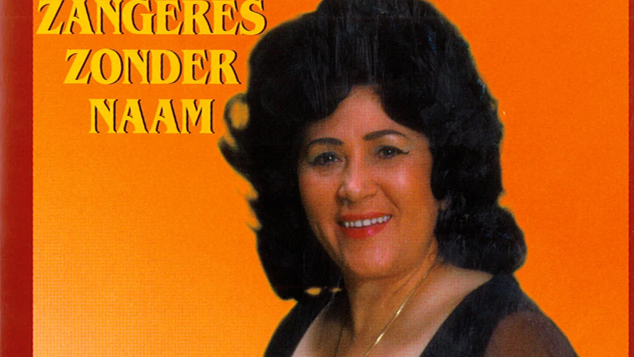 De Allermooiste Liedjes van Edith Piaf en uit 'De Twee Wezen' background
