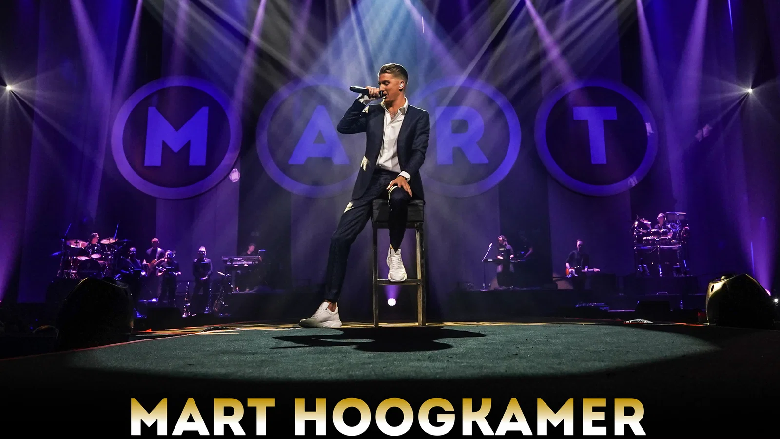Vergeet Nooit Waar Je Vandaan Komt - Live In Ahoy 2022 background