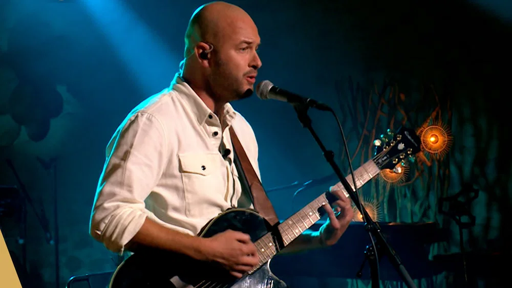 Horen, Zien En Zwijgen - Uit Liefde Voor Muziek background