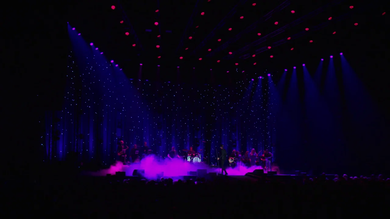 Blijf Bij Mij (Yves In De AFAS Live) background