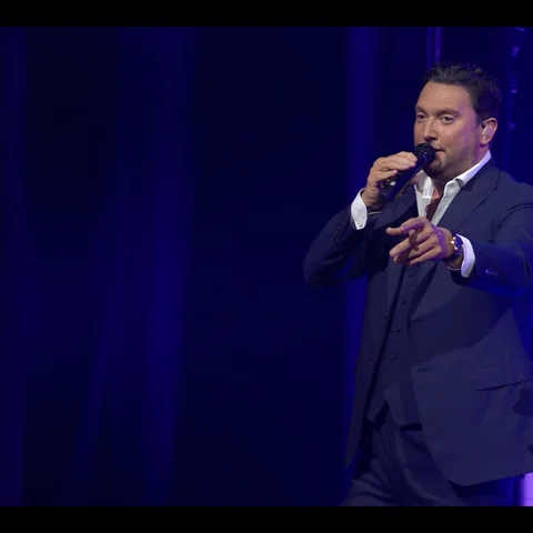 Hou Me Vast - Live in Carré 2023