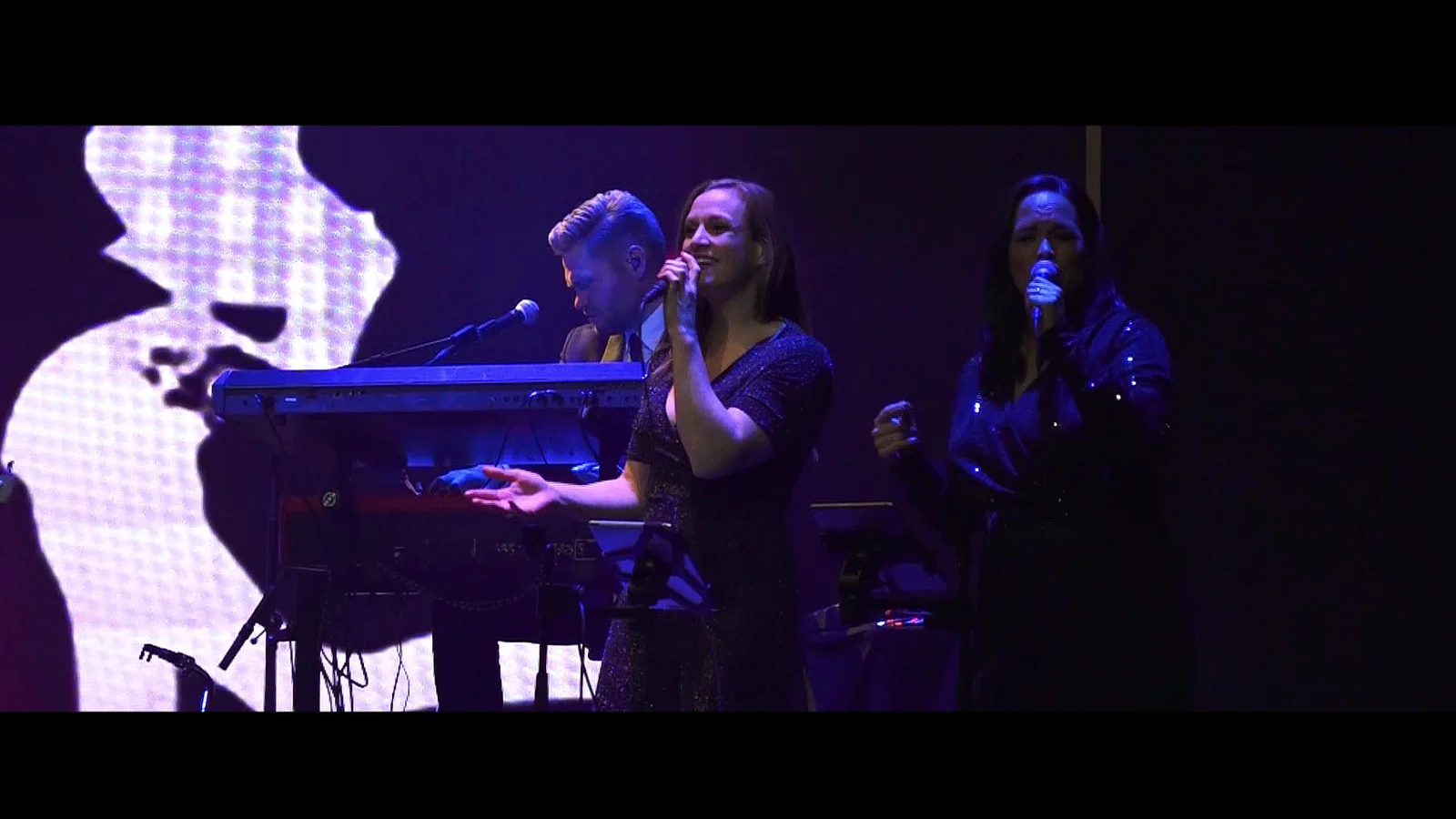 Stevie Wonder Medley (Live In AFAS Circustheater) background