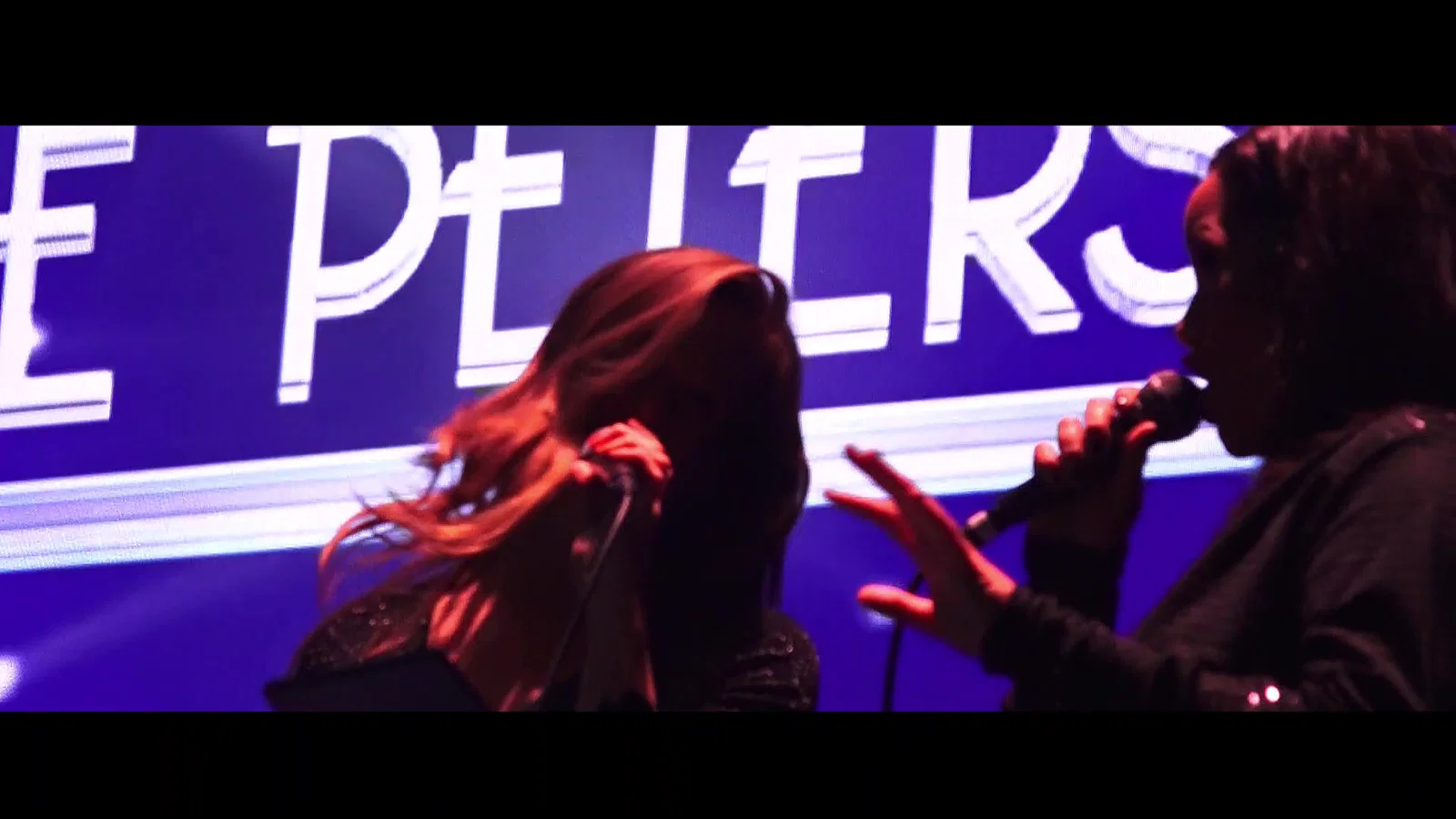 Soul Medley (Live In AFAS Circustheater) background