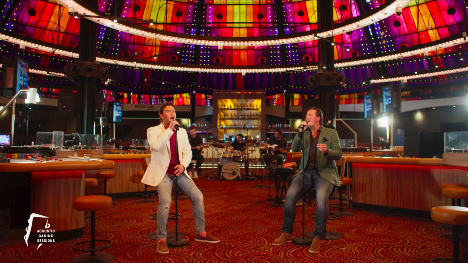 Vrienden Blijven Doen We Altijd (Acoustic Casino Sessions) background
