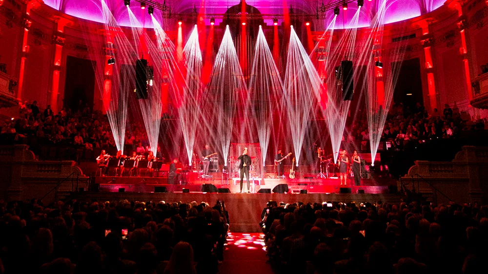 Live In Het Concertgebouw background