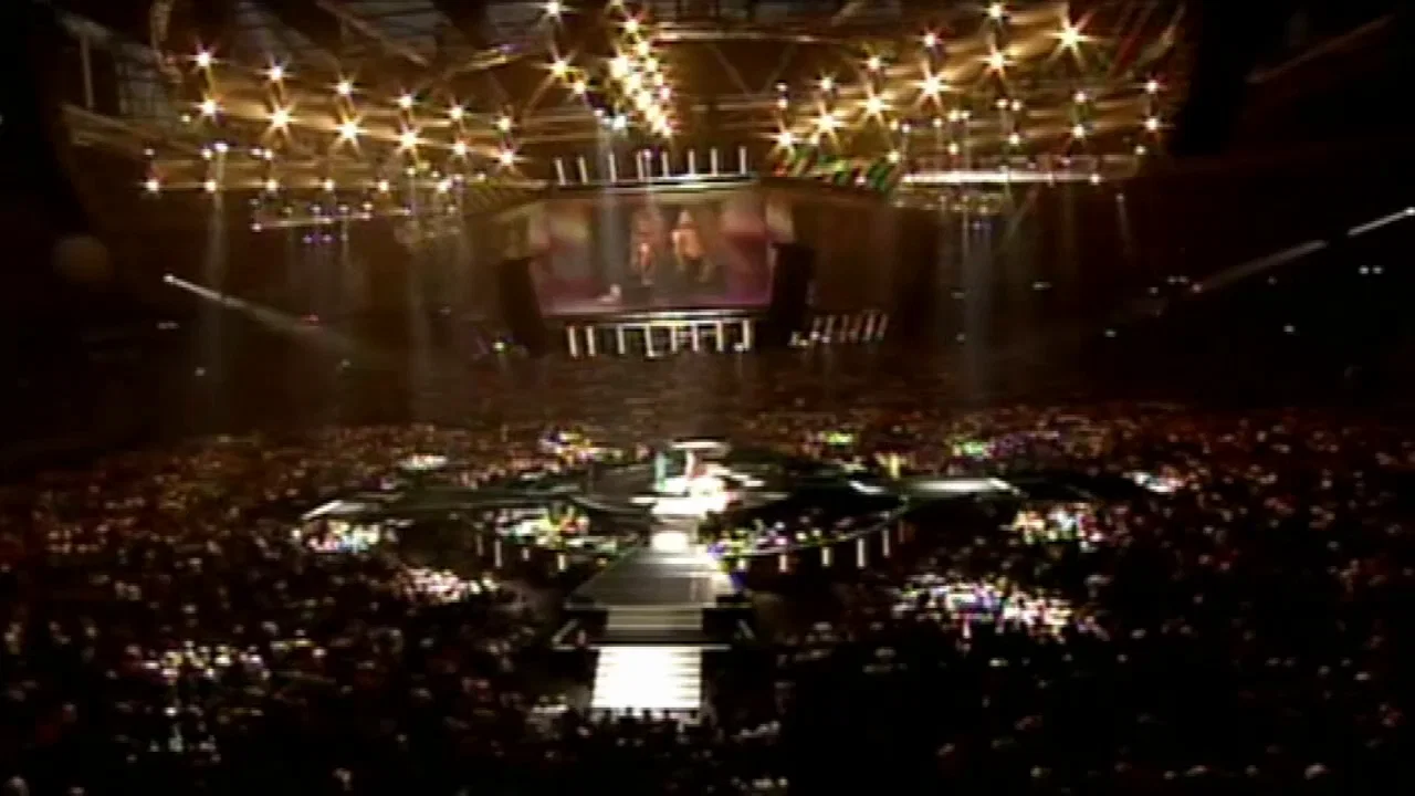 Earth Wind And Fire Medley | 2006 background