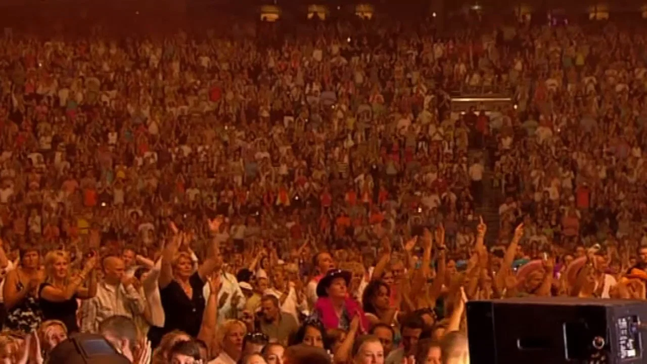 Neil Diamond Medley | 2008 background