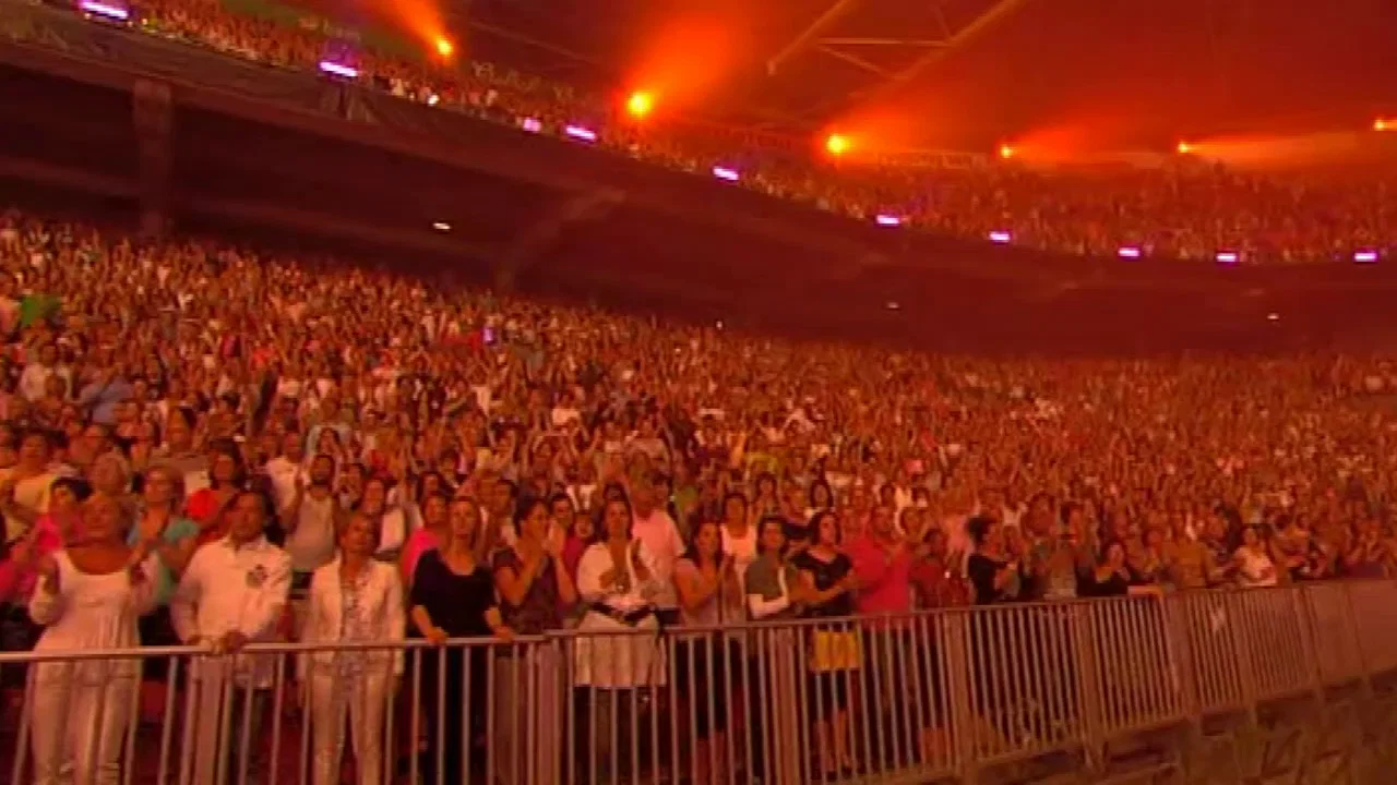 Tina Turner Medley | 2006 background