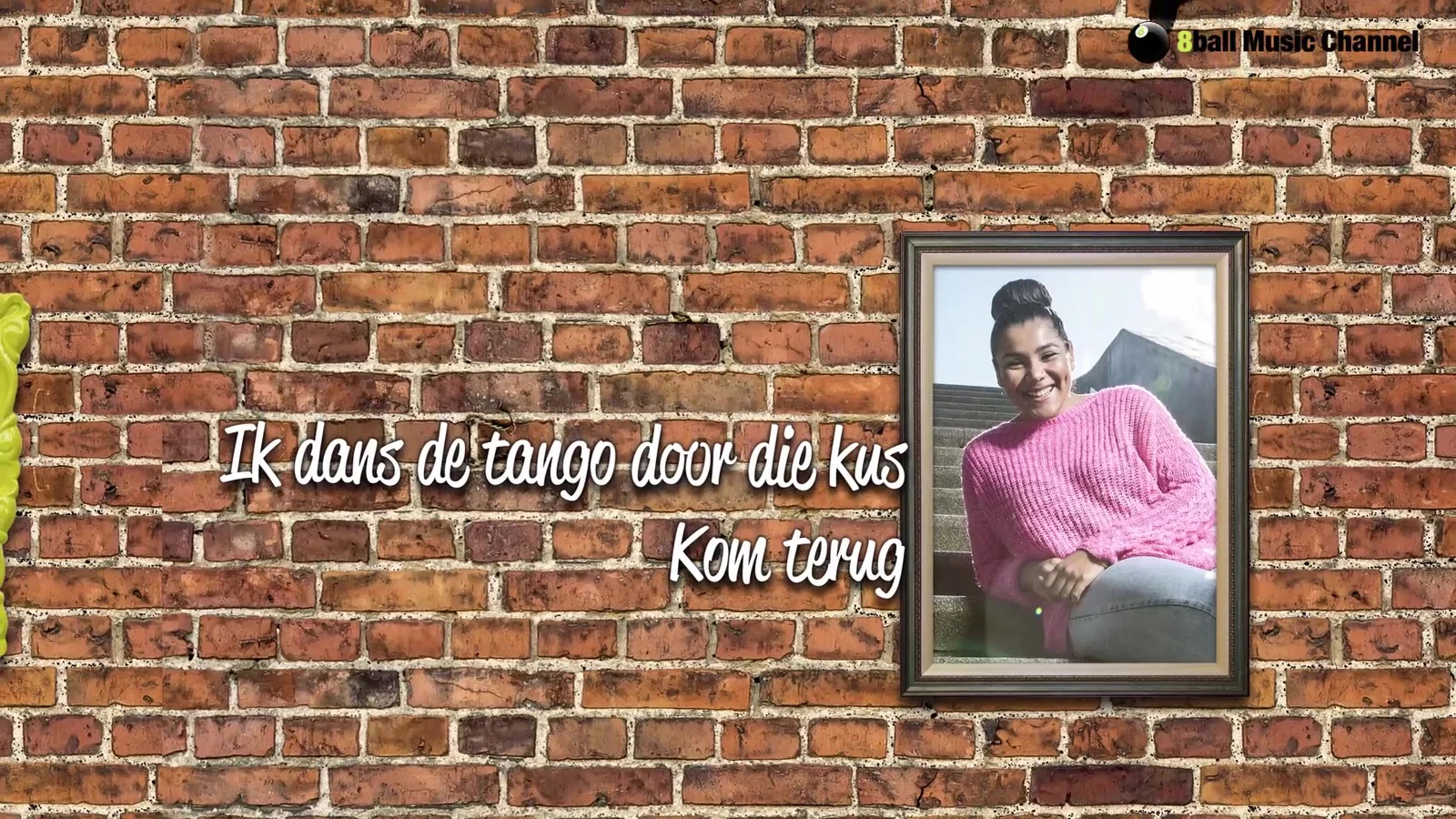 Passie (Lyric Video) background