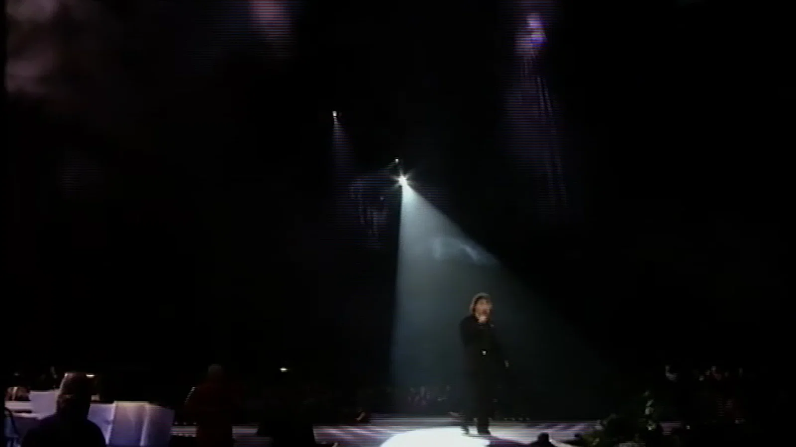 Your Place Or Mine (Live At Ahoy) | 1992 background