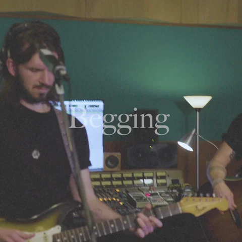 Beggin' - Live
