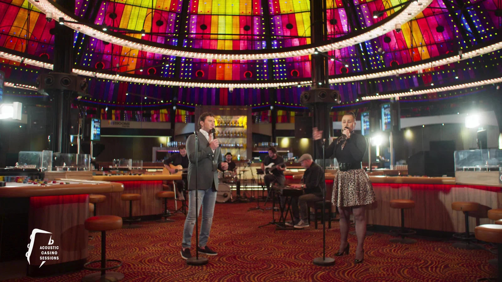 Kleine Jongen (Acoustic Casino Sessions) background