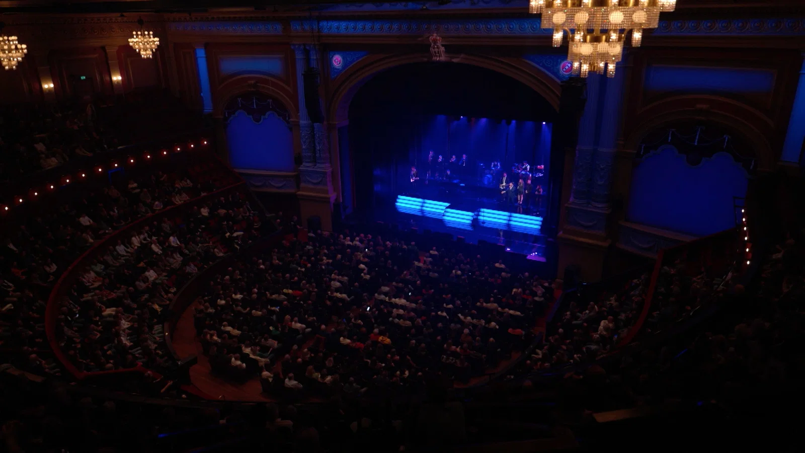 Miracle - Live in Carré 2023 background