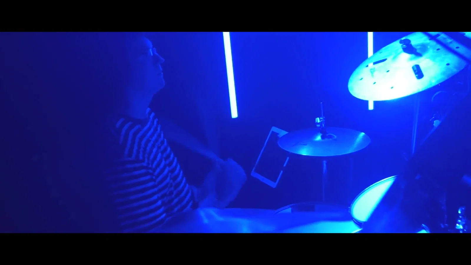 NOWUKNOW EP. 2 (Aftermovie) background