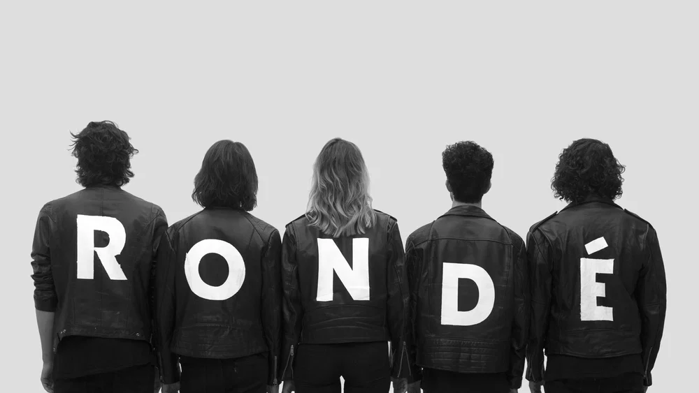 RONDÉ background