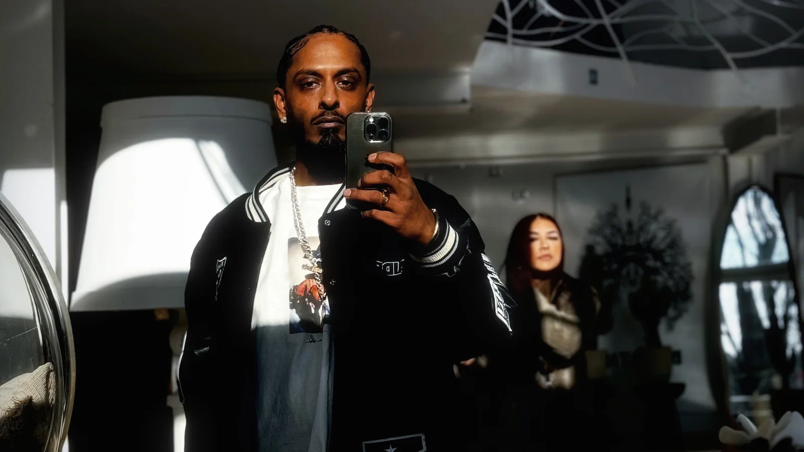 Aaliyah background