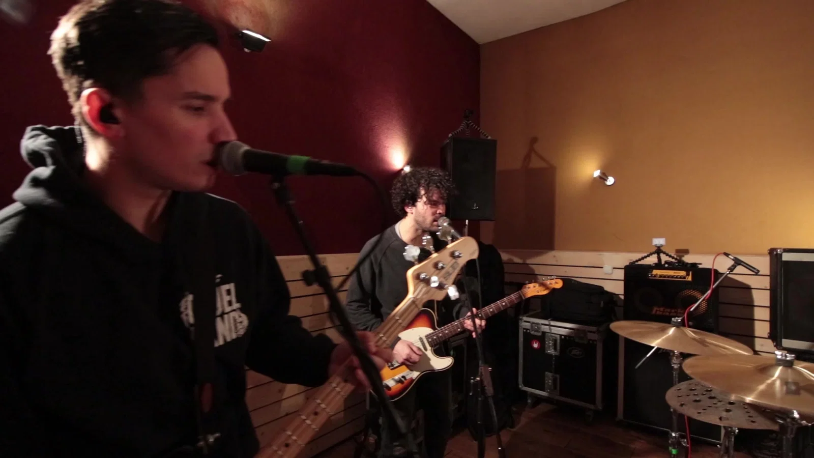 Escape | Live Session background