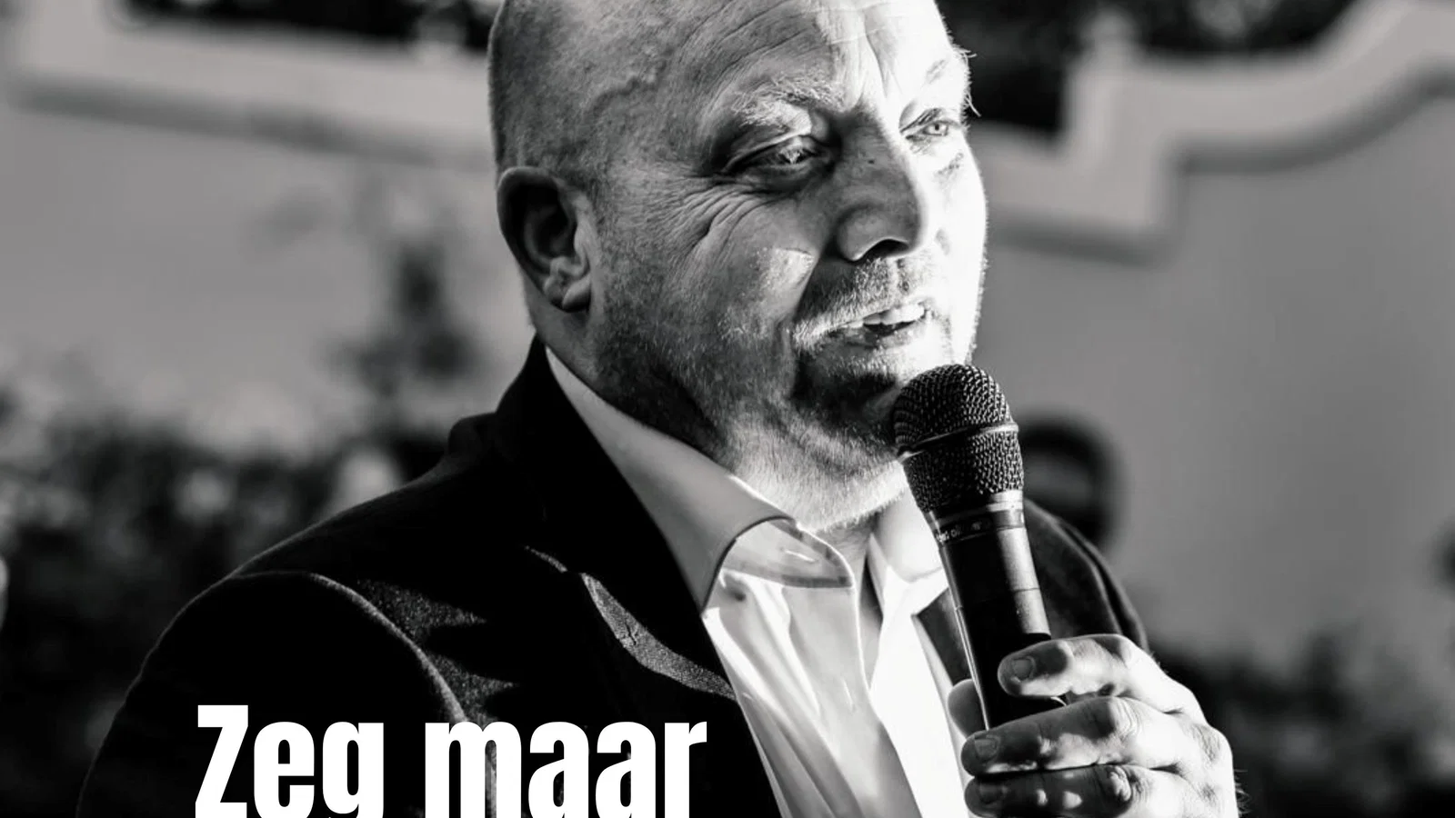 Zeg maar niets meer background
