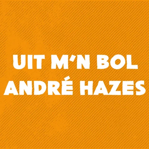 Uit M'n Bol - Lyric Video