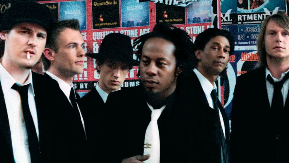 BigShots!!! - The Pikeys RmX background