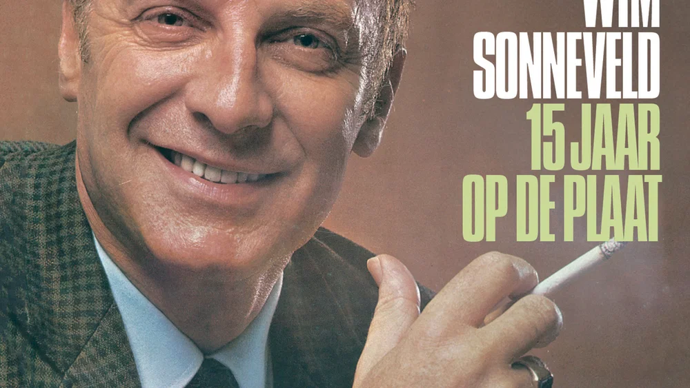 Wim Sonneveld 15 Jaar Op De Plaat background