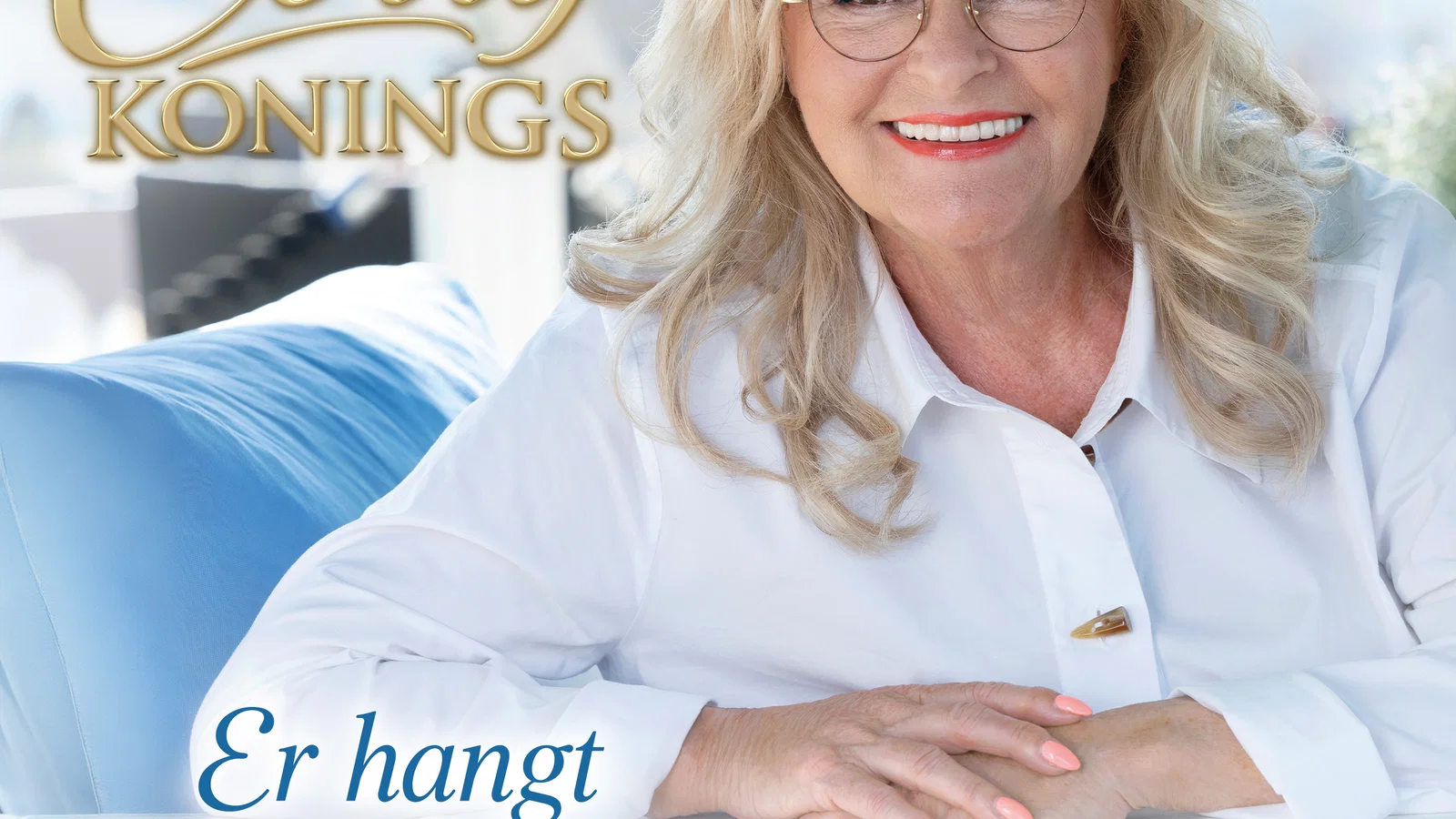Er Hangt Iets In De Lucht (Amore) background