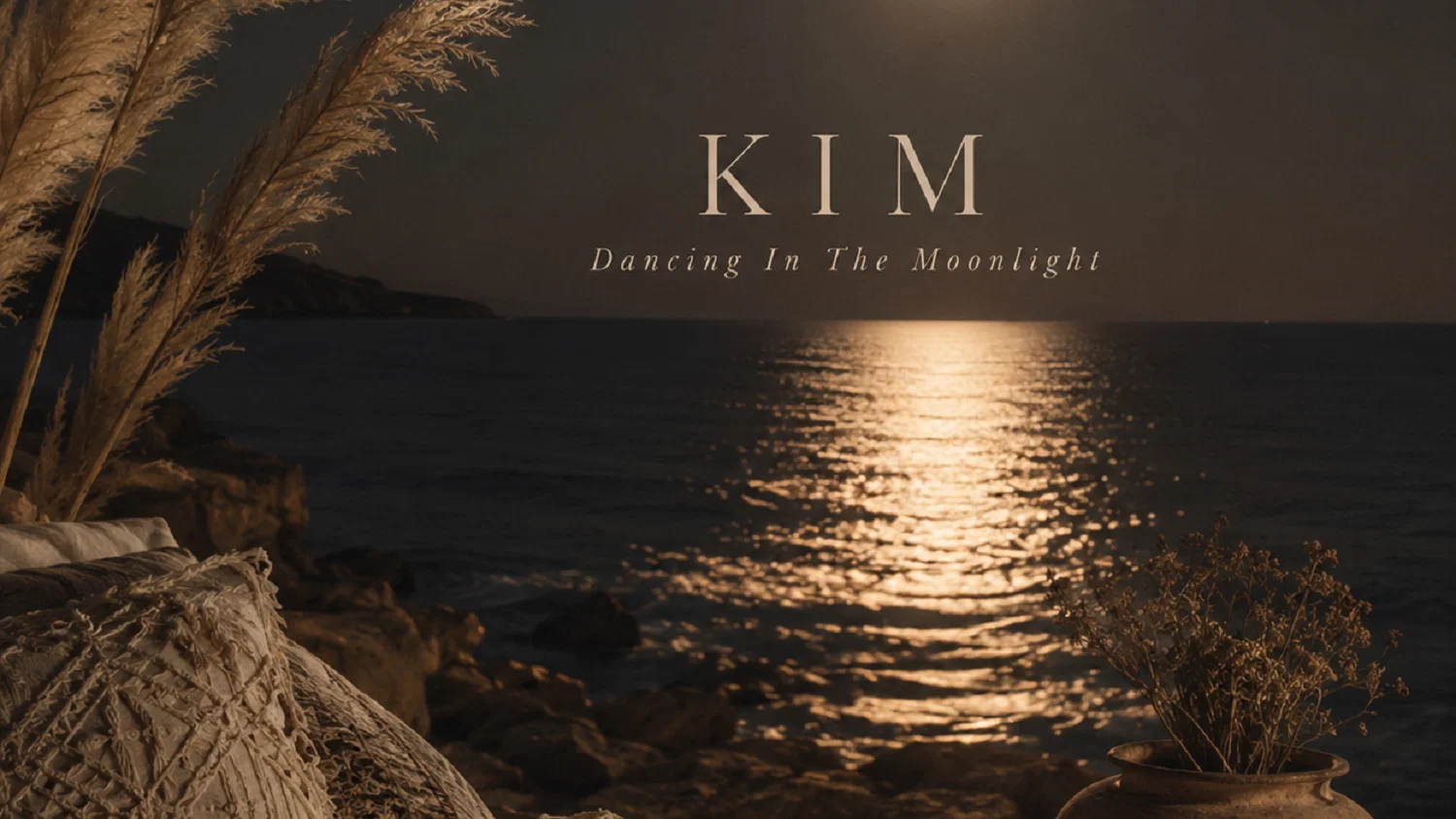 Dancing In The Moonlight background