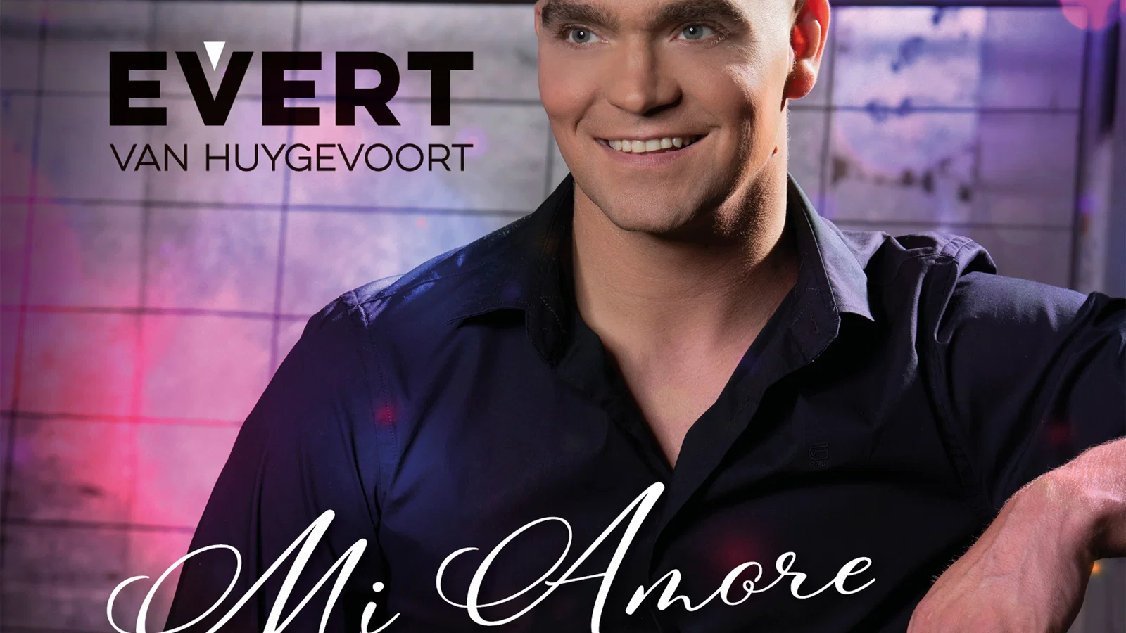Mi Amore background