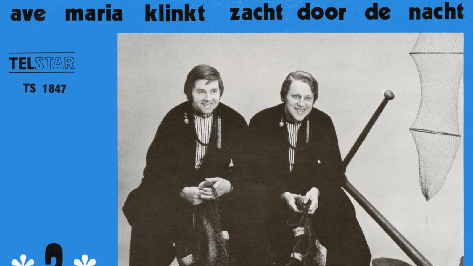 Eenmaal Kom Je Toch Weer bij Mij / Ave Maria Klinkt Zacht Door de Nacht background