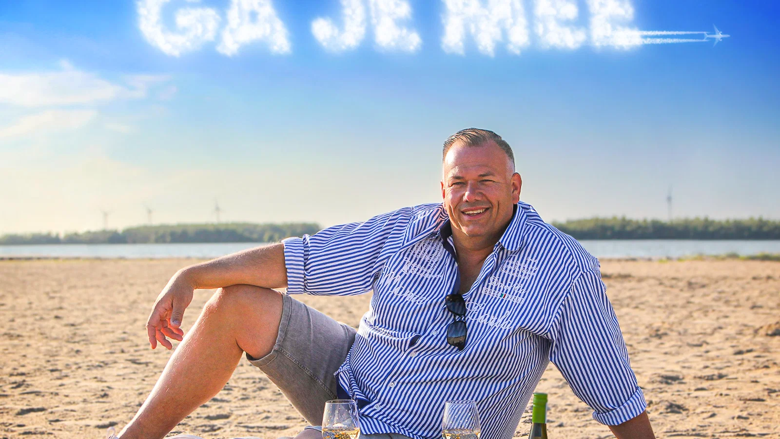 Ga Je Mee background