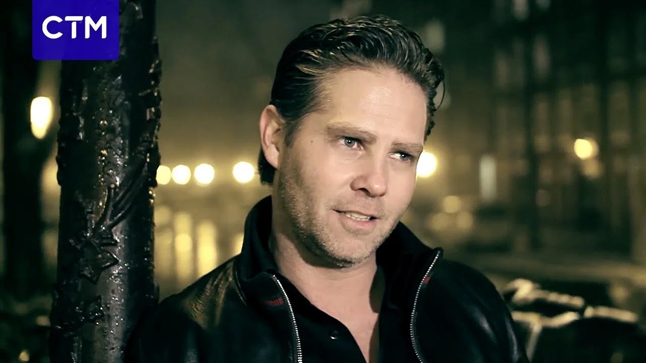 Dit Is Mijn Leven - Official Music Video background