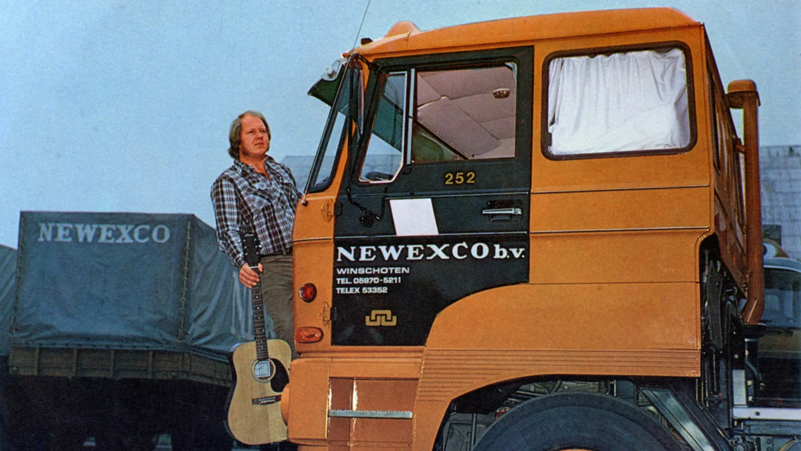 Met de Vlam in de Pijp / Honderd Kilo Dat Ben Ik background