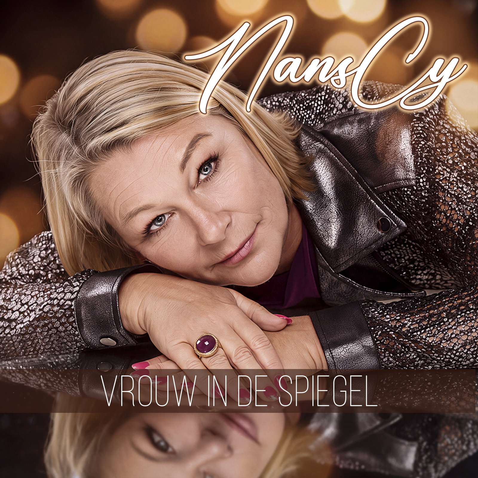 Vrouw in de spiegel