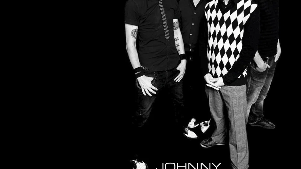 Johnny - Acoustic background