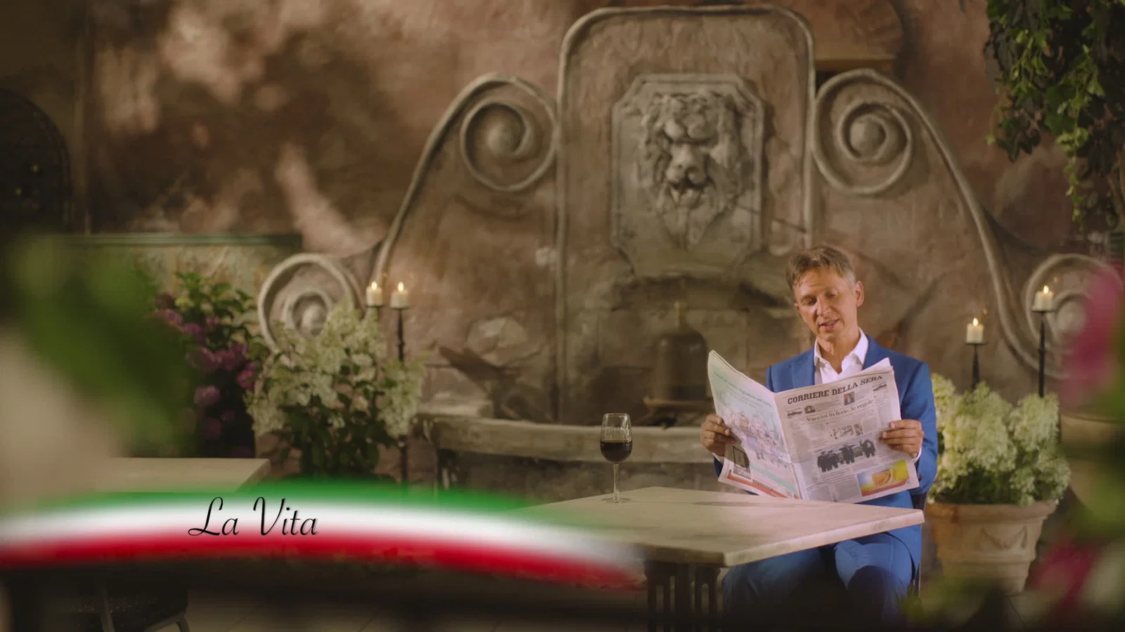 La Vita background