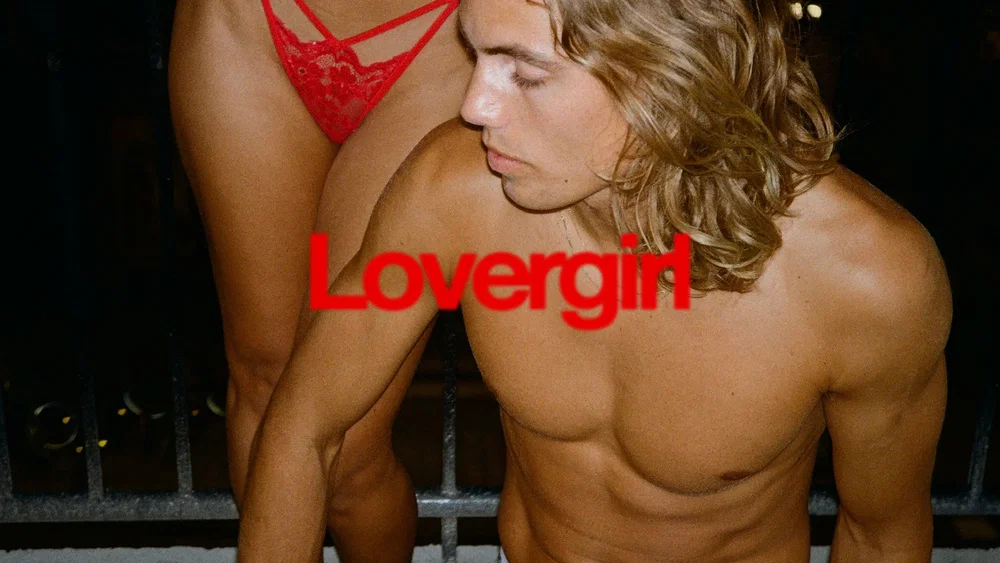 Lovergirl background