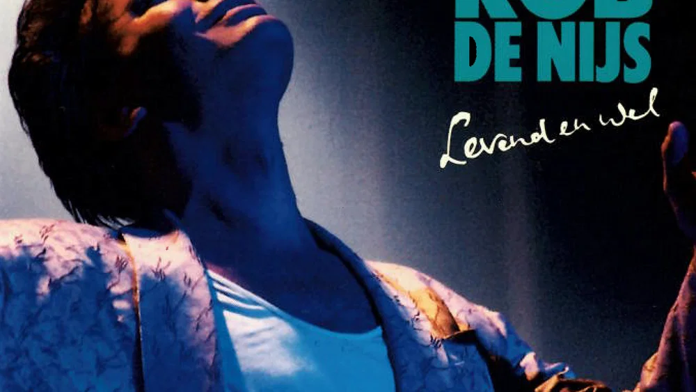 Levend En Wel - 10 Jaar Concerten / Live / Remastered 2022 background