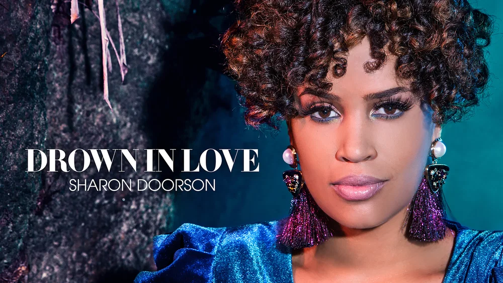 Drown In Love background