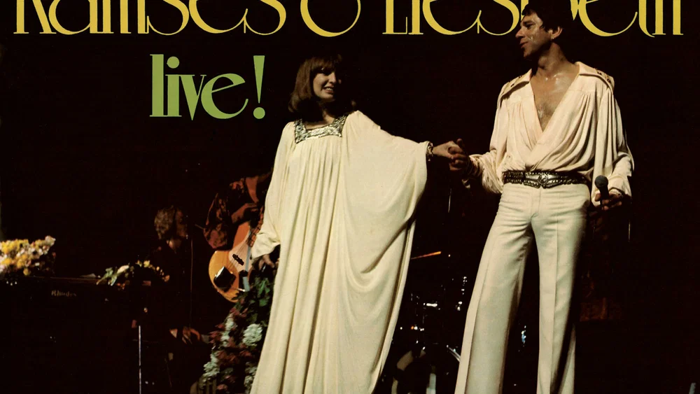 Ramses & Liesbeth Live! - Live / Remastered background