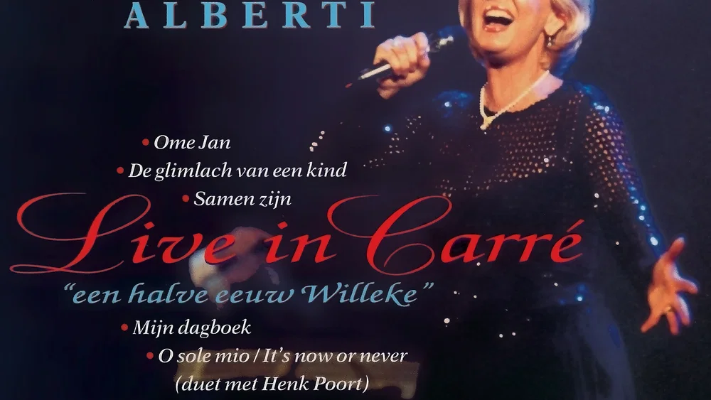 Live In Carré background