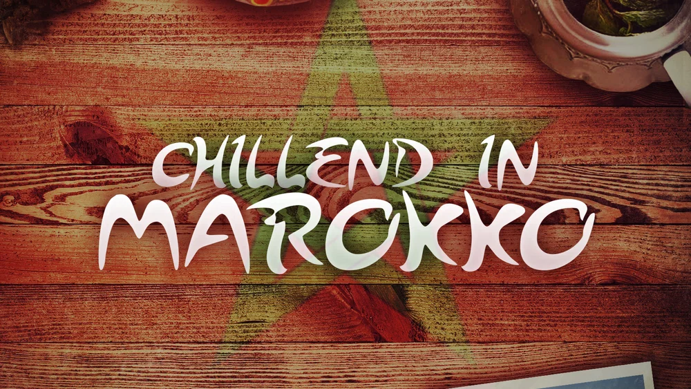 Chillend In Marokko background