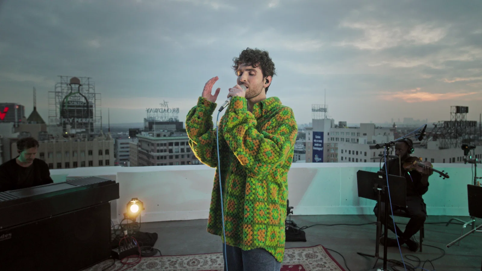 Love Don't Hate It - Live from the Capitol Records Rooftop background