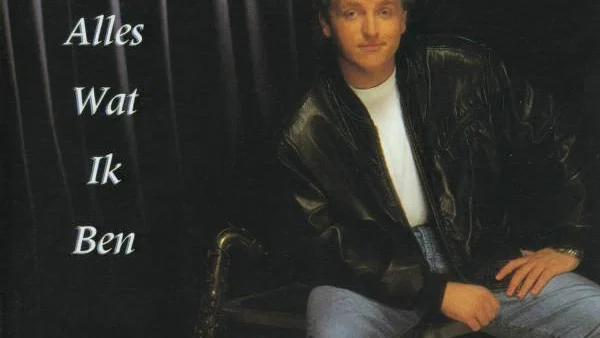 Alles Wat Ik Ben background