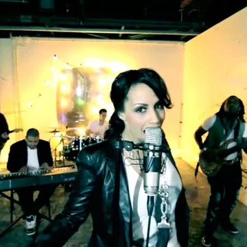 Als Je Mij Weer Aankijkt - Official Music Video